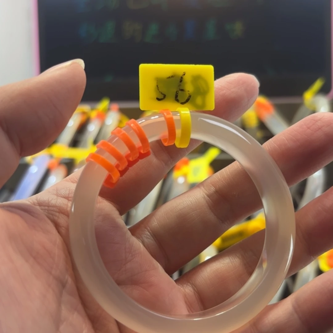 鼻***泡玛瑙/玉髓合金手镯