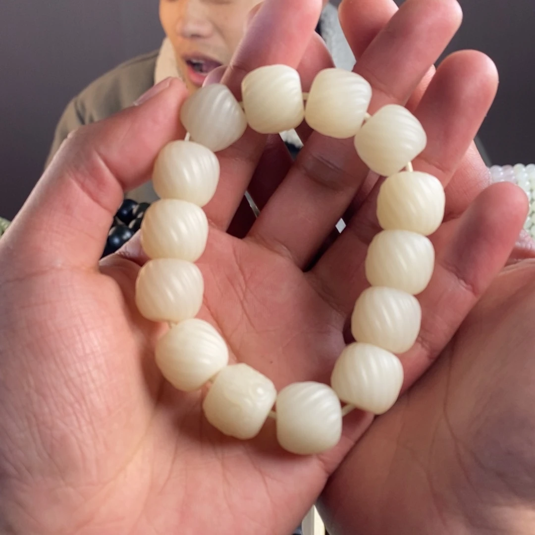 未镶嵌手串和田玉