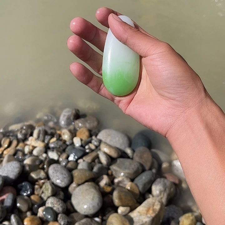 未镶嵌和田玉(糖玉)珠宝奇石
