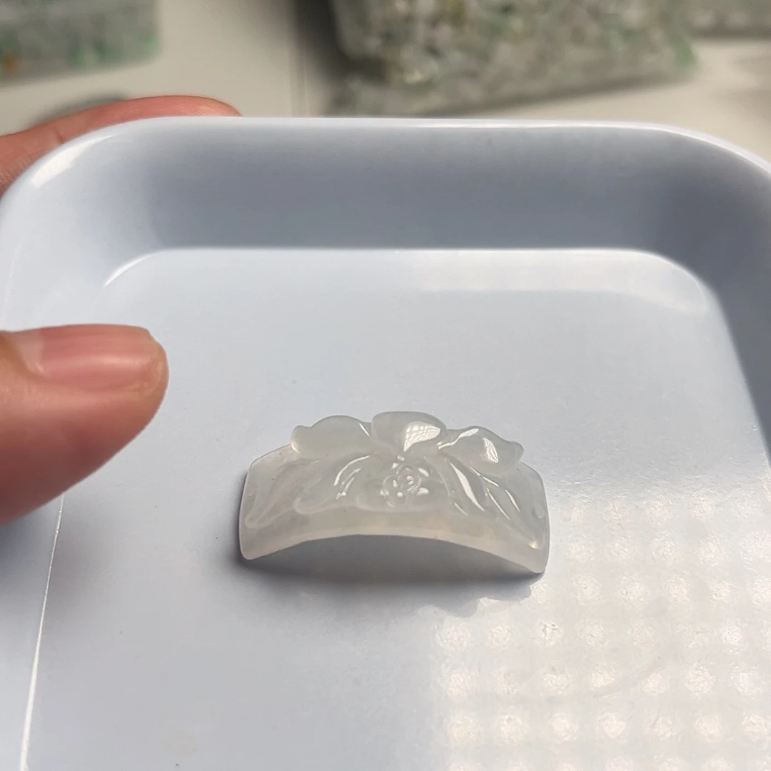 颈饰未镶嵌翡翠天然翡翠