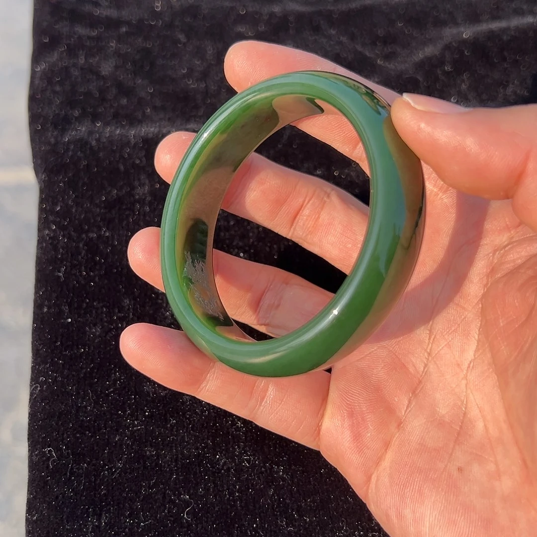 用***9和田玉未镶嵌手镯