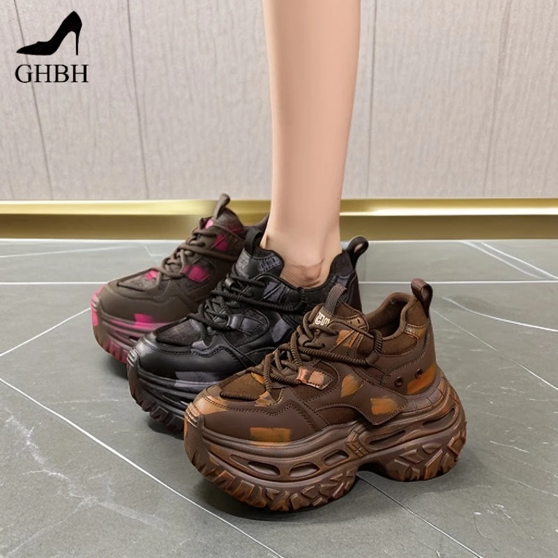 增高小个子厚底老爹鞋女秋冬新款超轻软底做旧松糕运动鞋