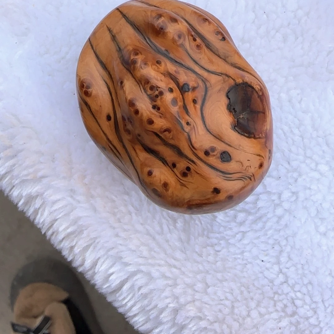 柏木无事牌匠**?太行崖柏