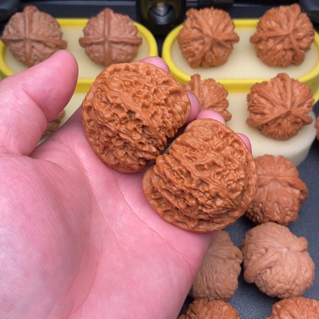 怦***动文玩核桃把件南疆46