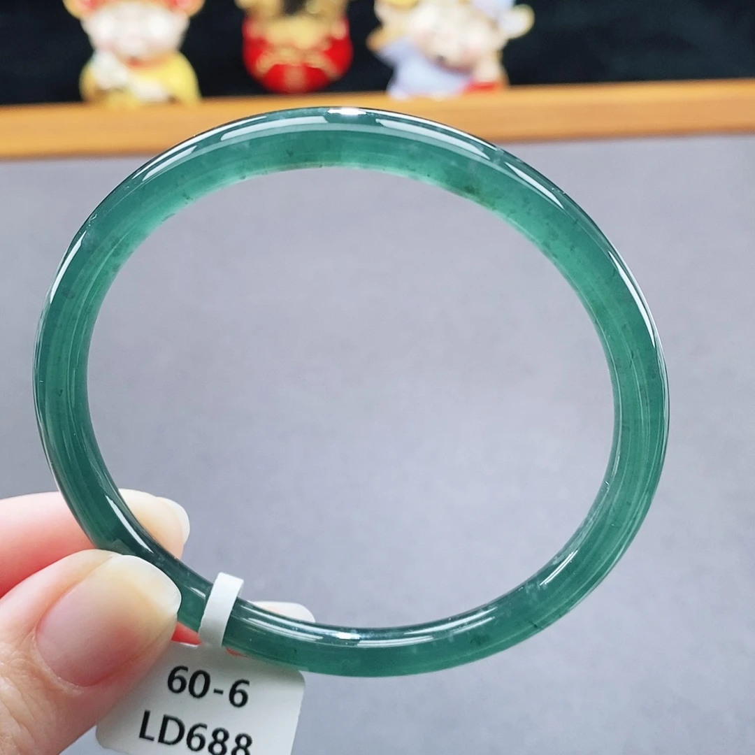 翡翠未镶嵌手镯55