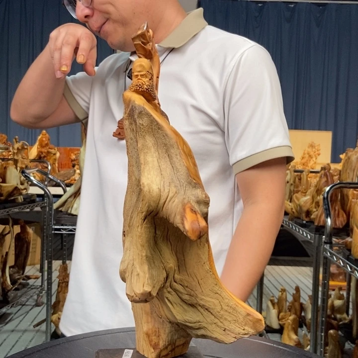 柏木（崖柏）随型摆件