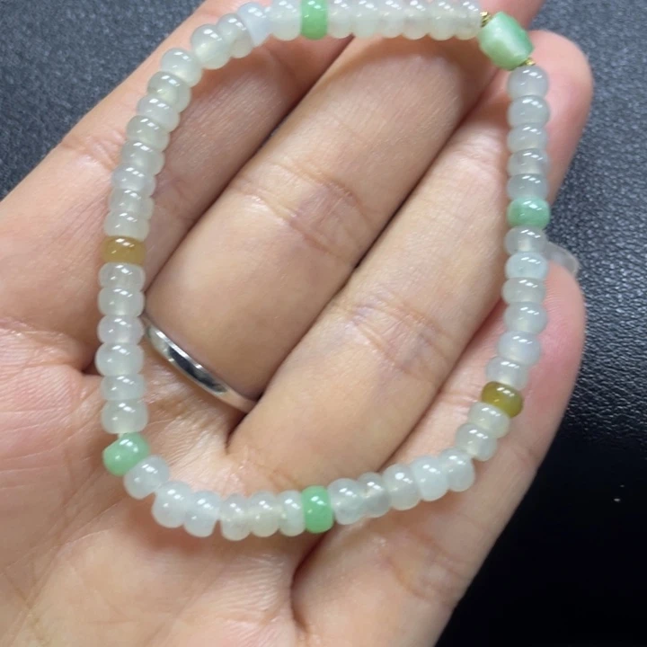 翡翠手串未镶嵌37999999999