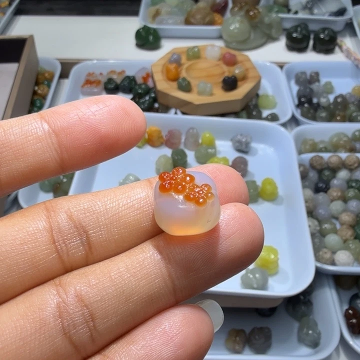 柳***子未镶嵌和田玉珠宝半成品