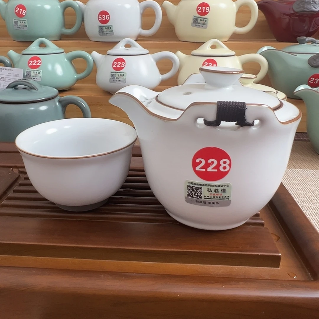 瓷片。。。。。。。。。。。。。。