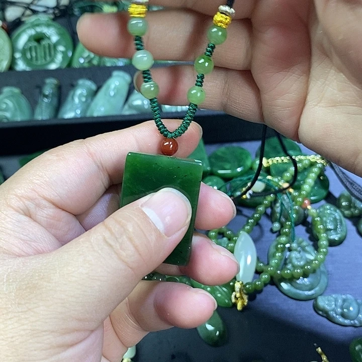 和田玉未镶嵌珠宝奇石