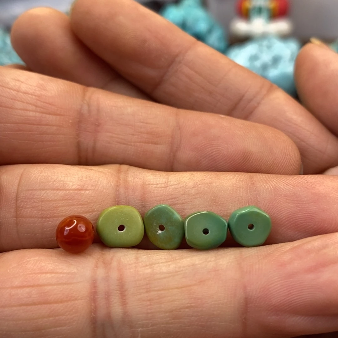 南红玛瑙未镶嵌珠宝奇石