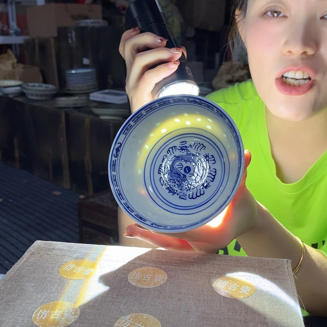 摆件//////景德镇陶瓷瓷器。12.5厘米。