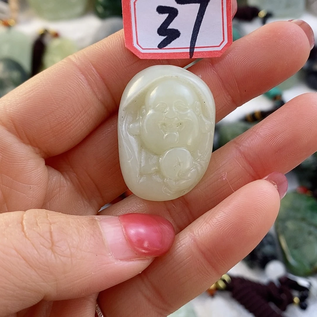 和田玉（糖玉）颈饰未镶嵌