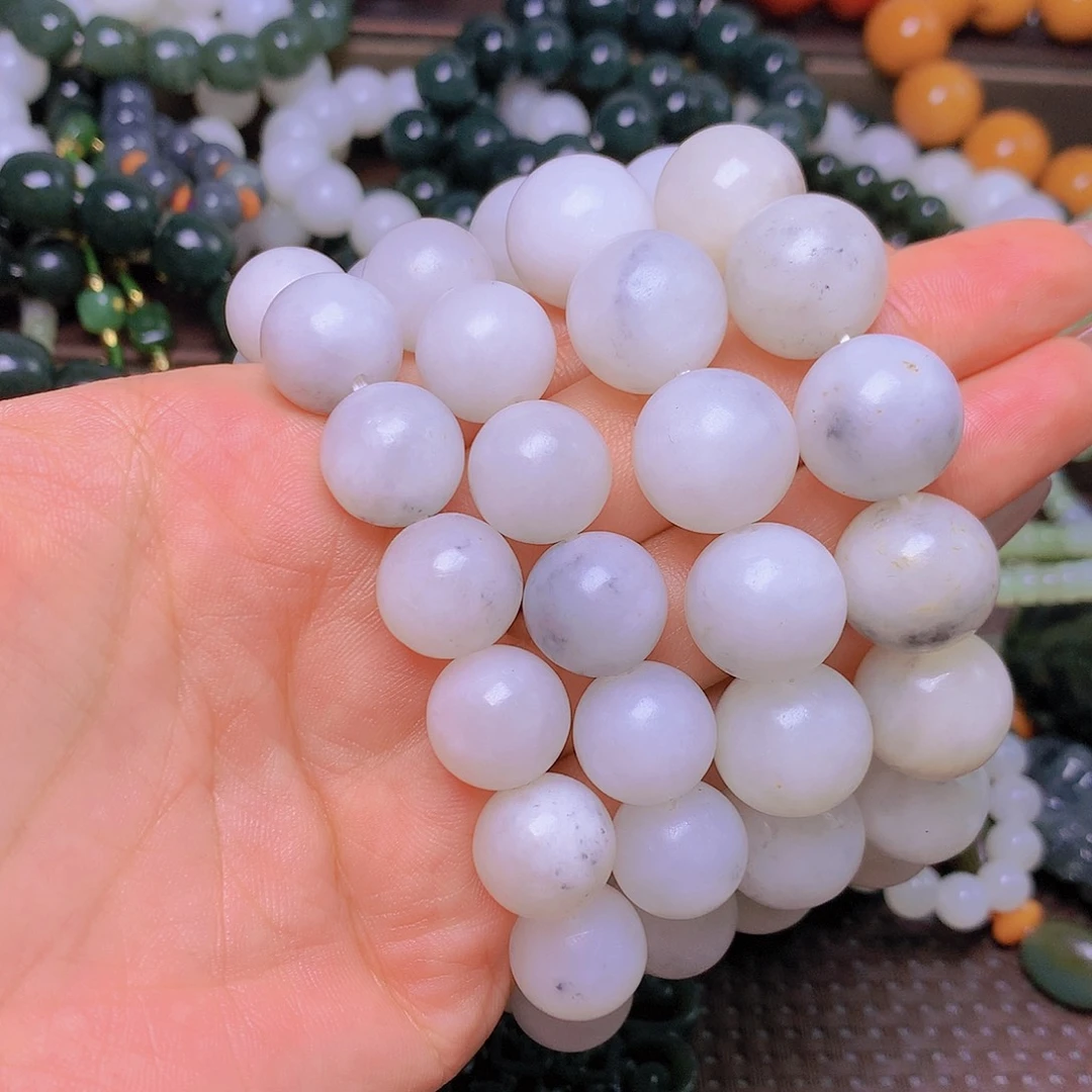【闪购商品】手串未镶嵌和田玉张***了