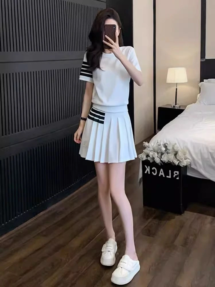 夏天小个子穿搭一整套时尚休闲减龄洋气运动风百褶短裤短袖套装