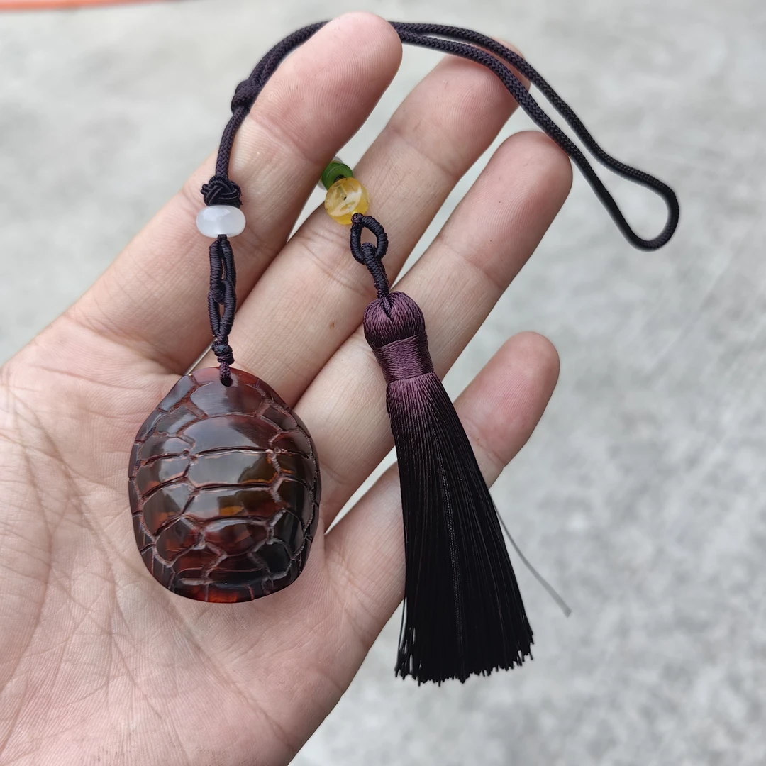 非金属皮质吊坠 牦牛角雕刻富甲一方手把件车挂文玩配饰