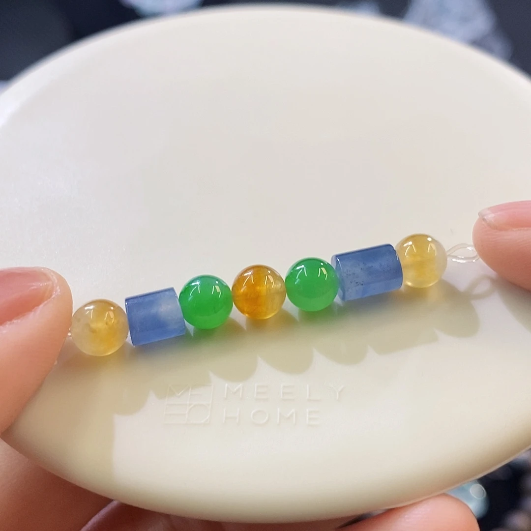 翡翠未镶嵌挂件一组珠珠