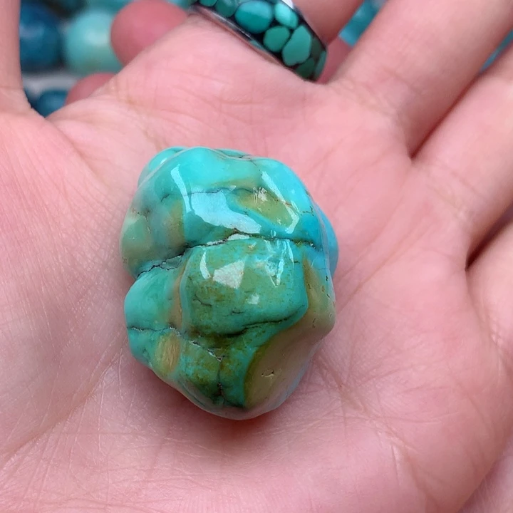 绿松石颈饰未镶嵌微****料