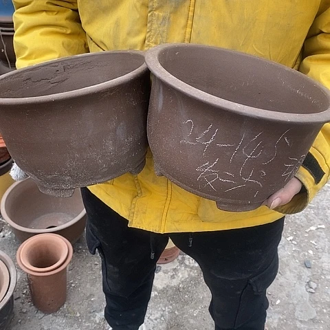 紫砂中国宜兴紫砂花盆：