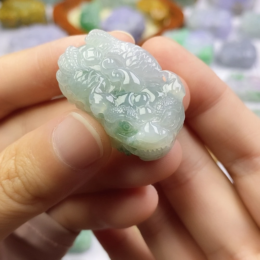 颈饰未镶嵌翡翠貔貅