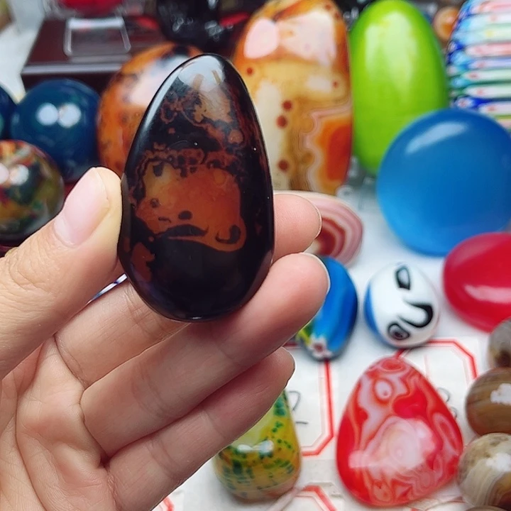 玛瑙/玉髓未镶嵌珠宝奇石