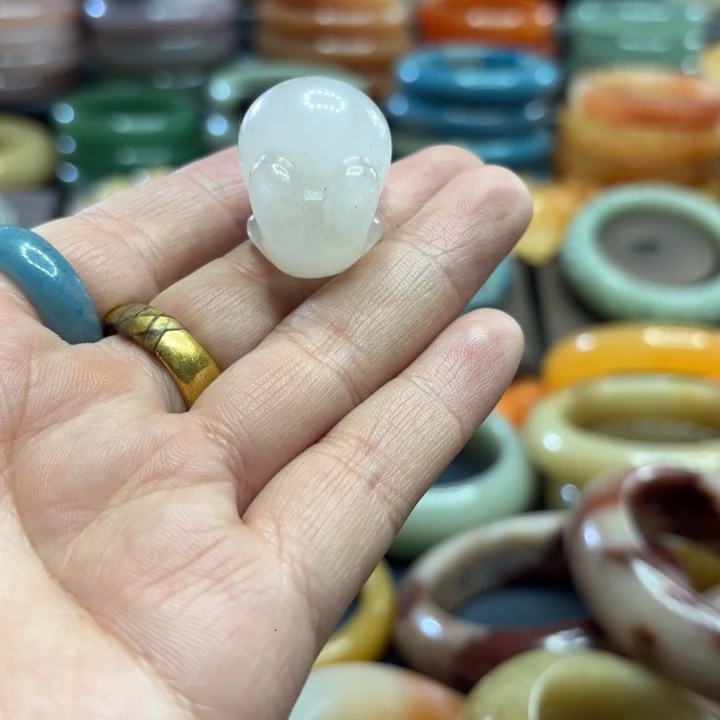 石英质玉未镶嵌手镯