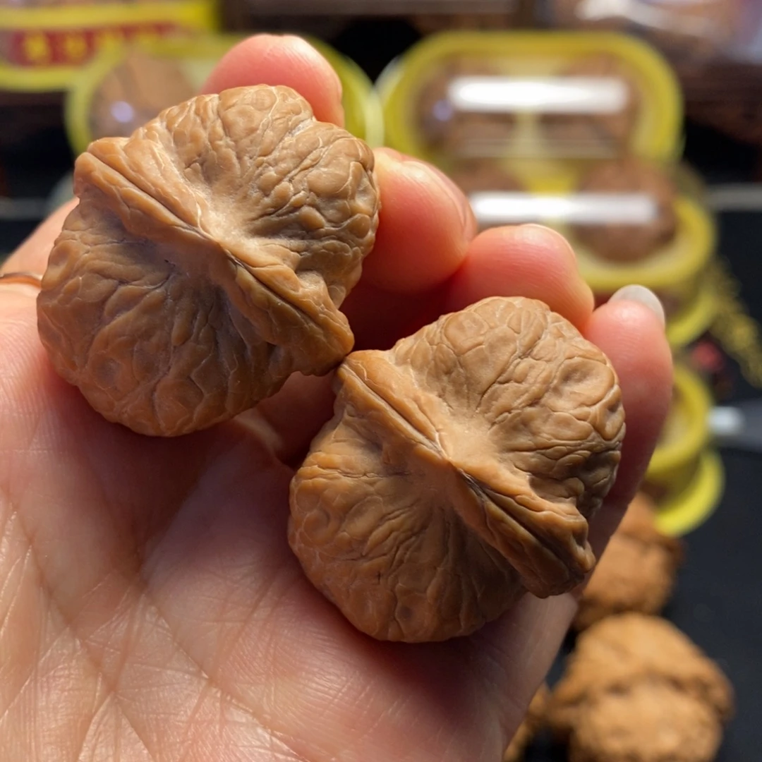 把件桃核战马狮子头肚35