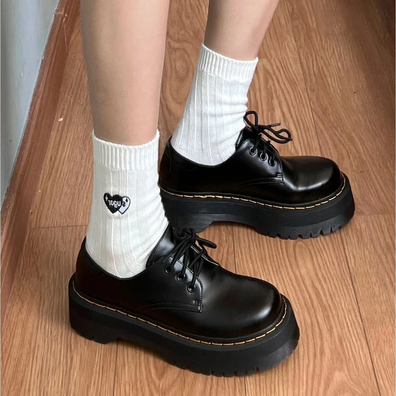 黑色英伦学院风小皮鞋女配裙子2025新款厚底复古法式日系单鞋百搭