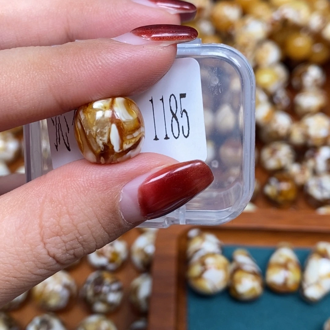 猴头核桃把件沁色圆珠老型1185