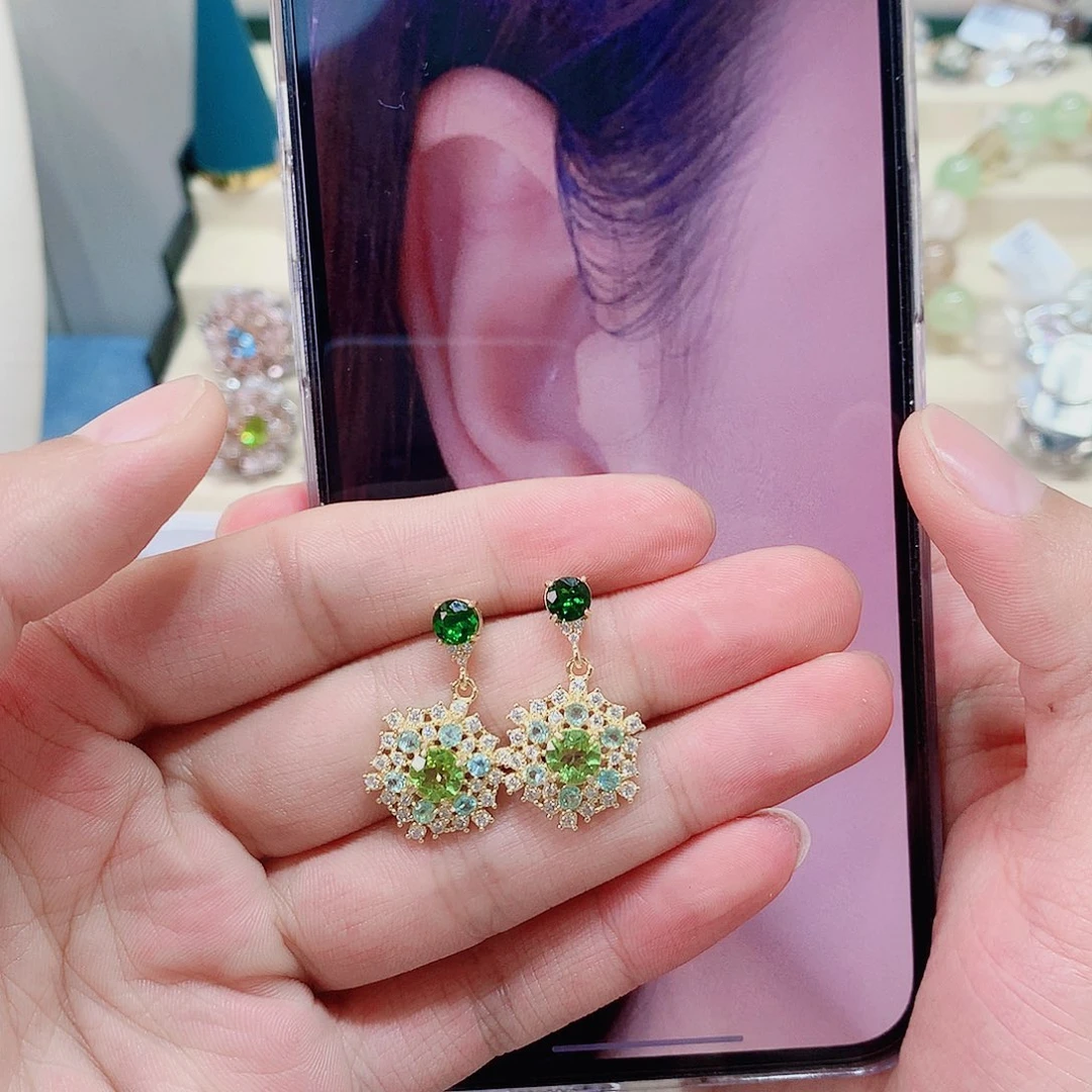 耳钉银S925镶嵌橄榄石