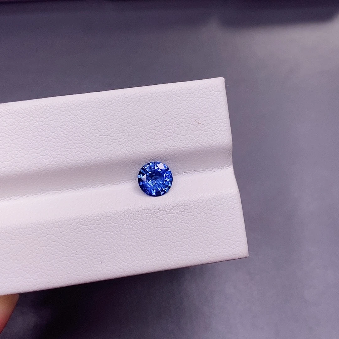 裸石蓝宝石0.77克拉