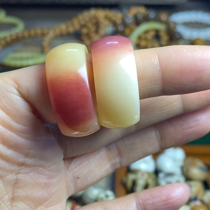 Z*M配饰驼骨跑环一对