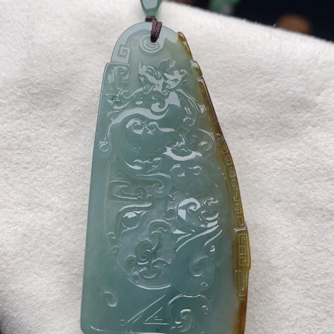 翡翠未镶嵌颈饰仿古