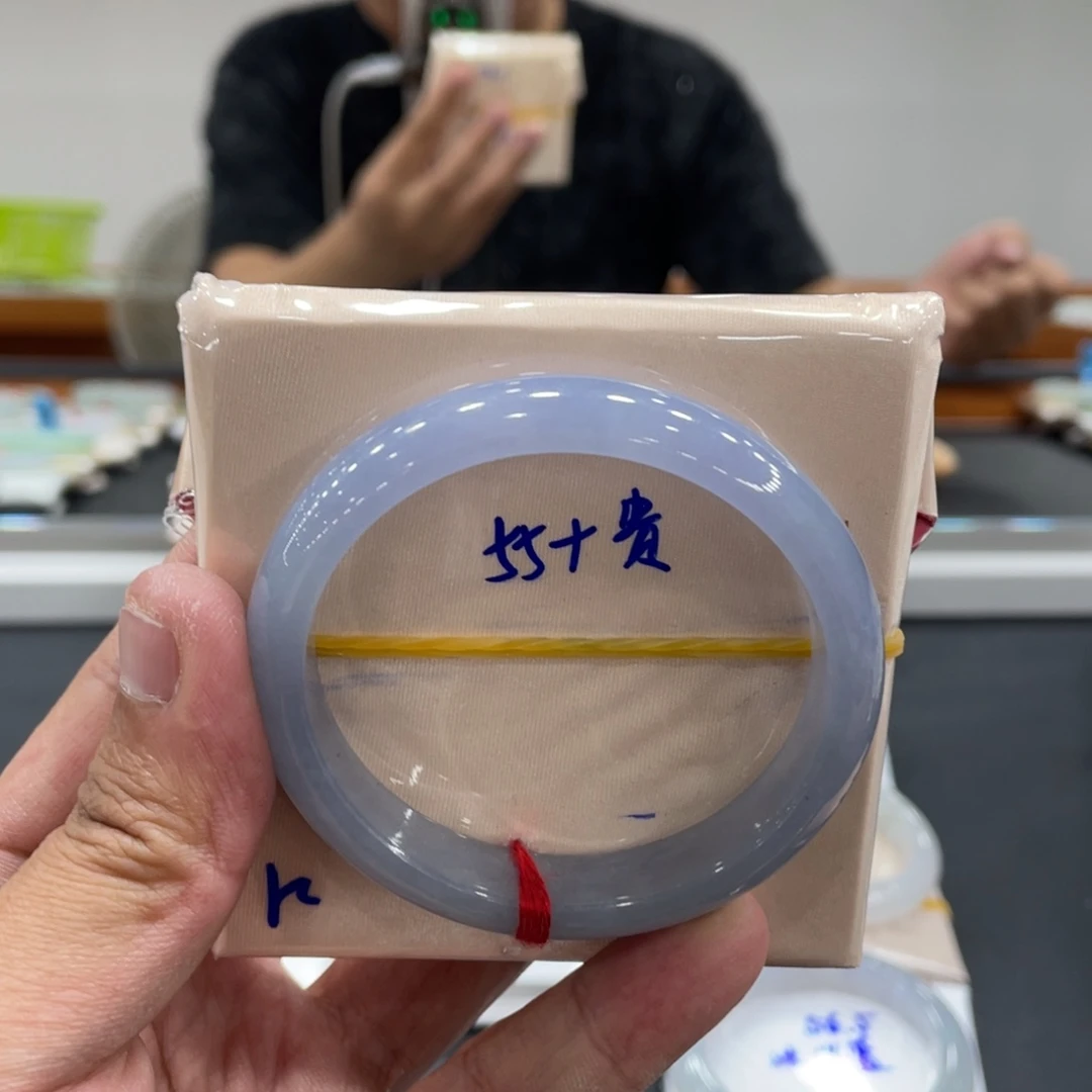 翡翠未镶嵌手镯缅甸翡翠