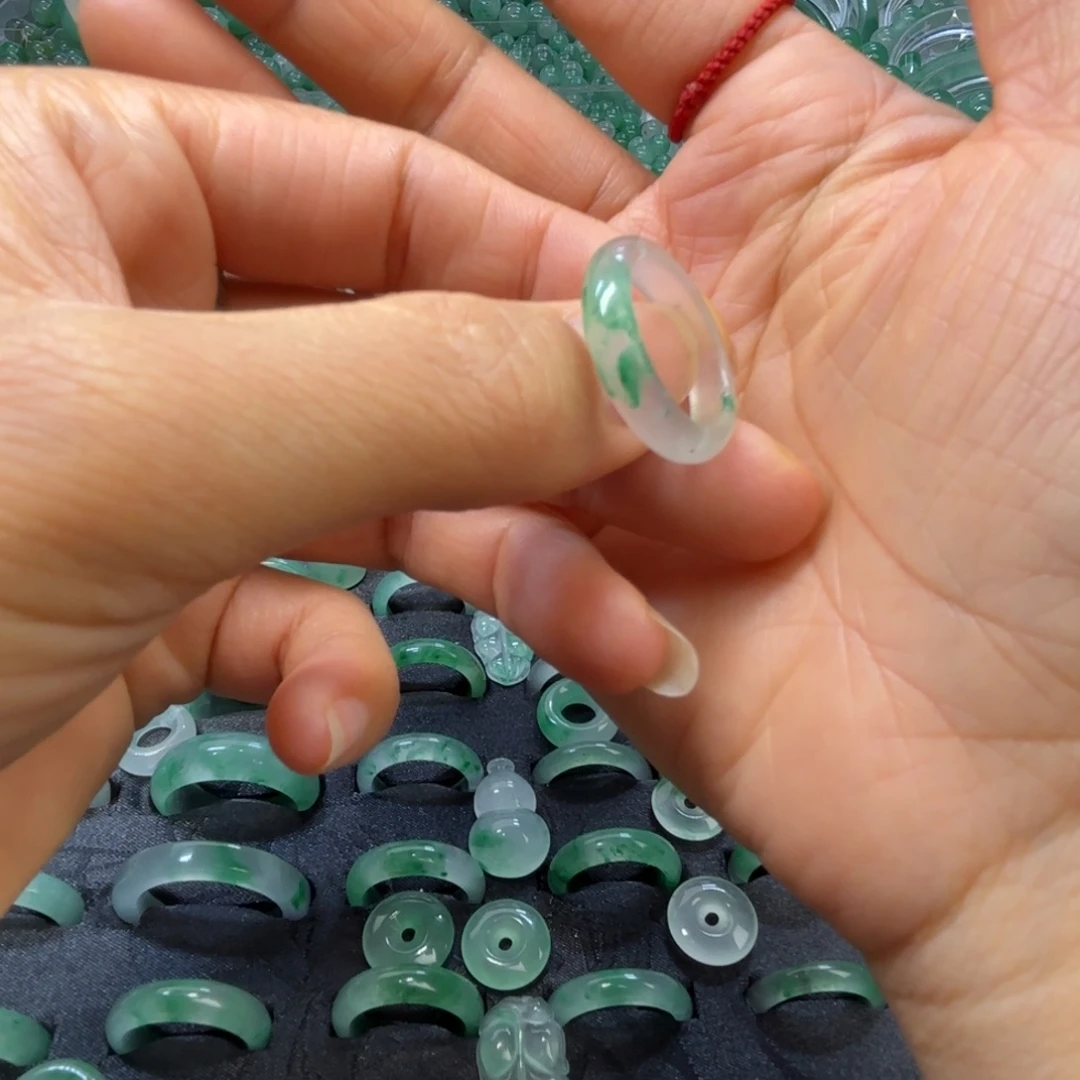 石英质玉（非洲翠）未镶嵌戒指  珠子  手镯冰飘花戒指