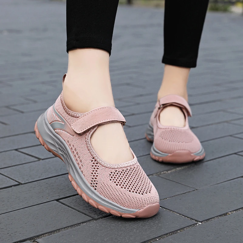 中老年舒适老人鞋官方正品宽胖脚妈妈鞋防滑休闲运动鞋老年人凉鞋