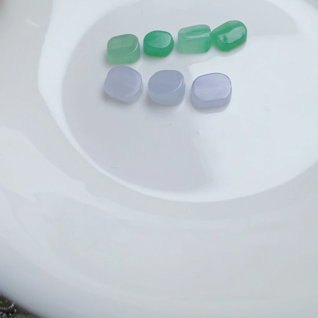 花***夏翡翠散珠珠子7个.