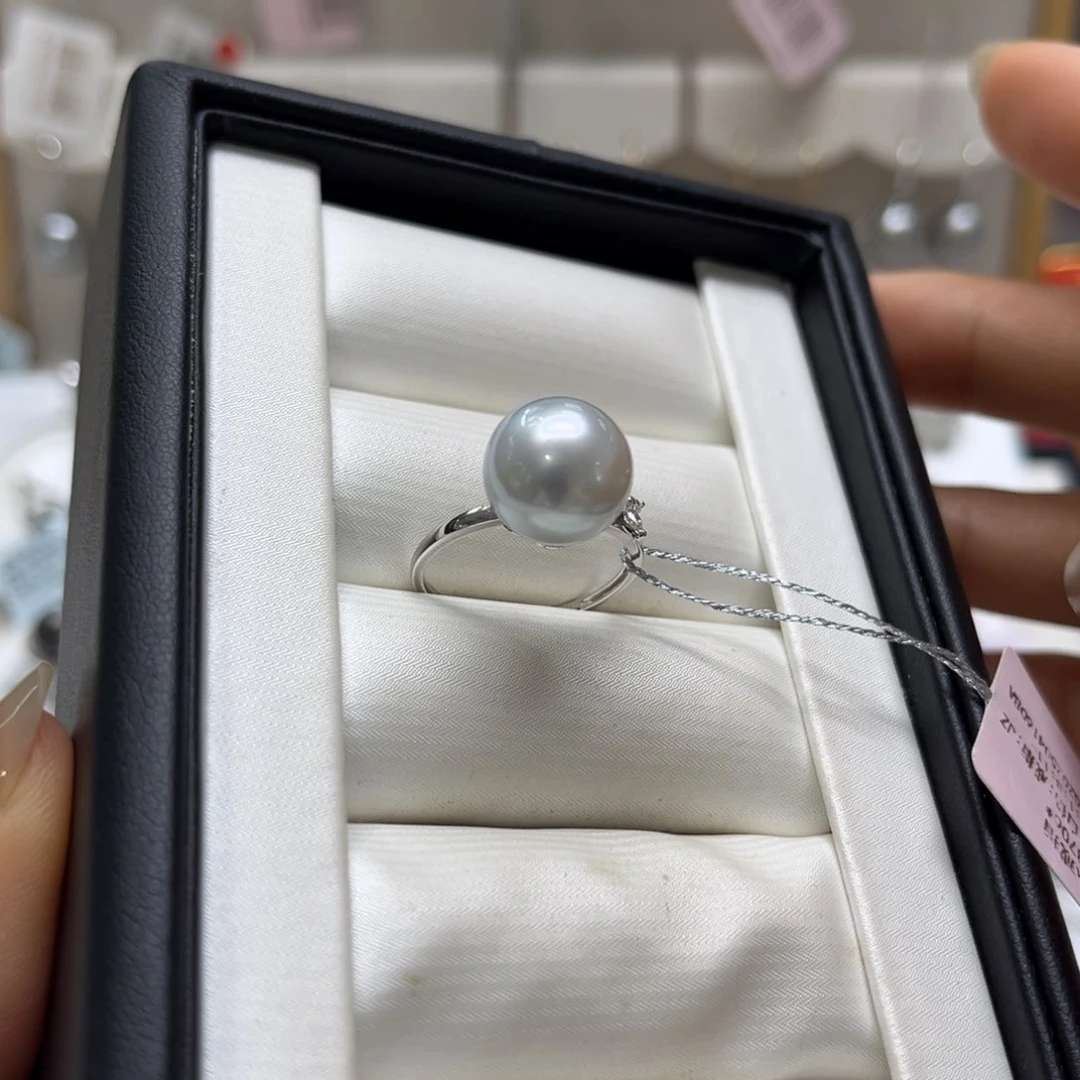 18K金镶嵌海水珍珠戒指11-12mm