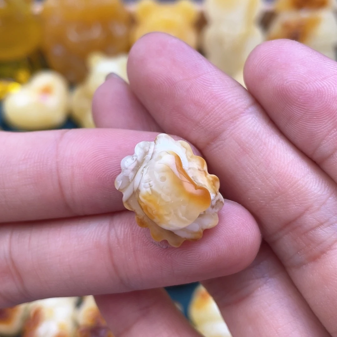 未镶嵌琥珀裸石蜜蜡