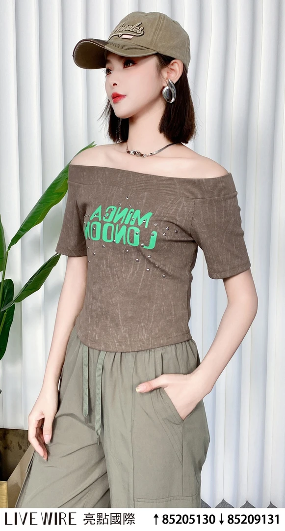 夏季新款铆钉印花一字肩短袖辣妹露脐上衣
