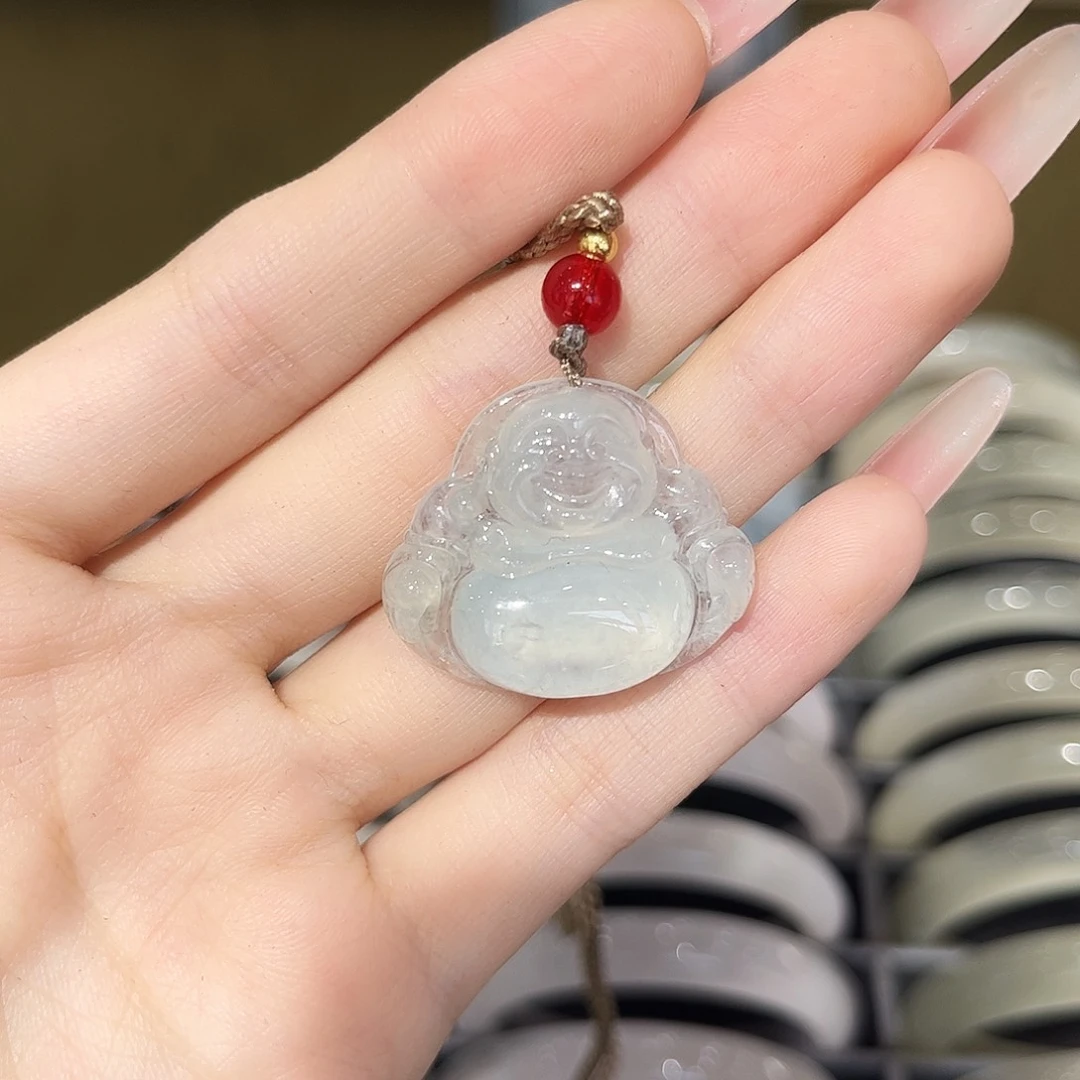 翡翠未镶嵌颈饰佛公