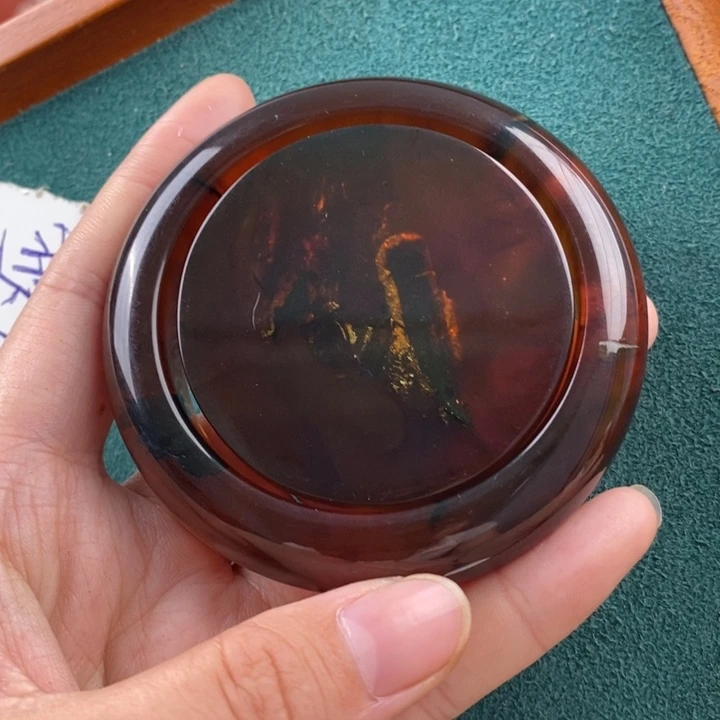 未镶嵌琥珀珠宝奇石