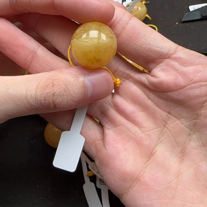 蜜蜡未镶嵌裸石420