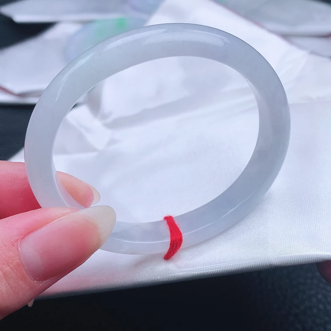 翡翠未镶嵌手镯（贵妃镯）