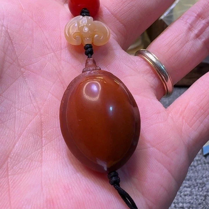 橄榄核吊坠啦啦啦