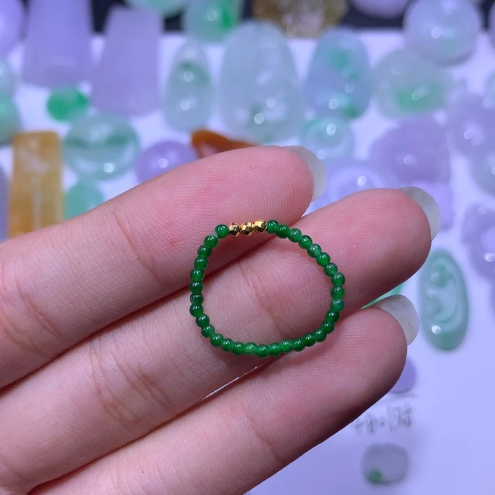 翡翠18K金镶嵌挂件戒圈