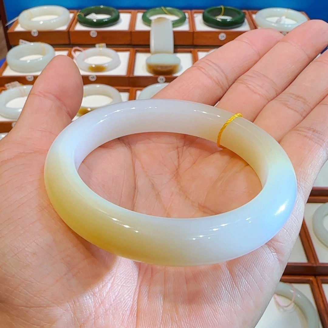 和田玉未镶嵌手镯且末冰蜜糖羊脂白59 60 61