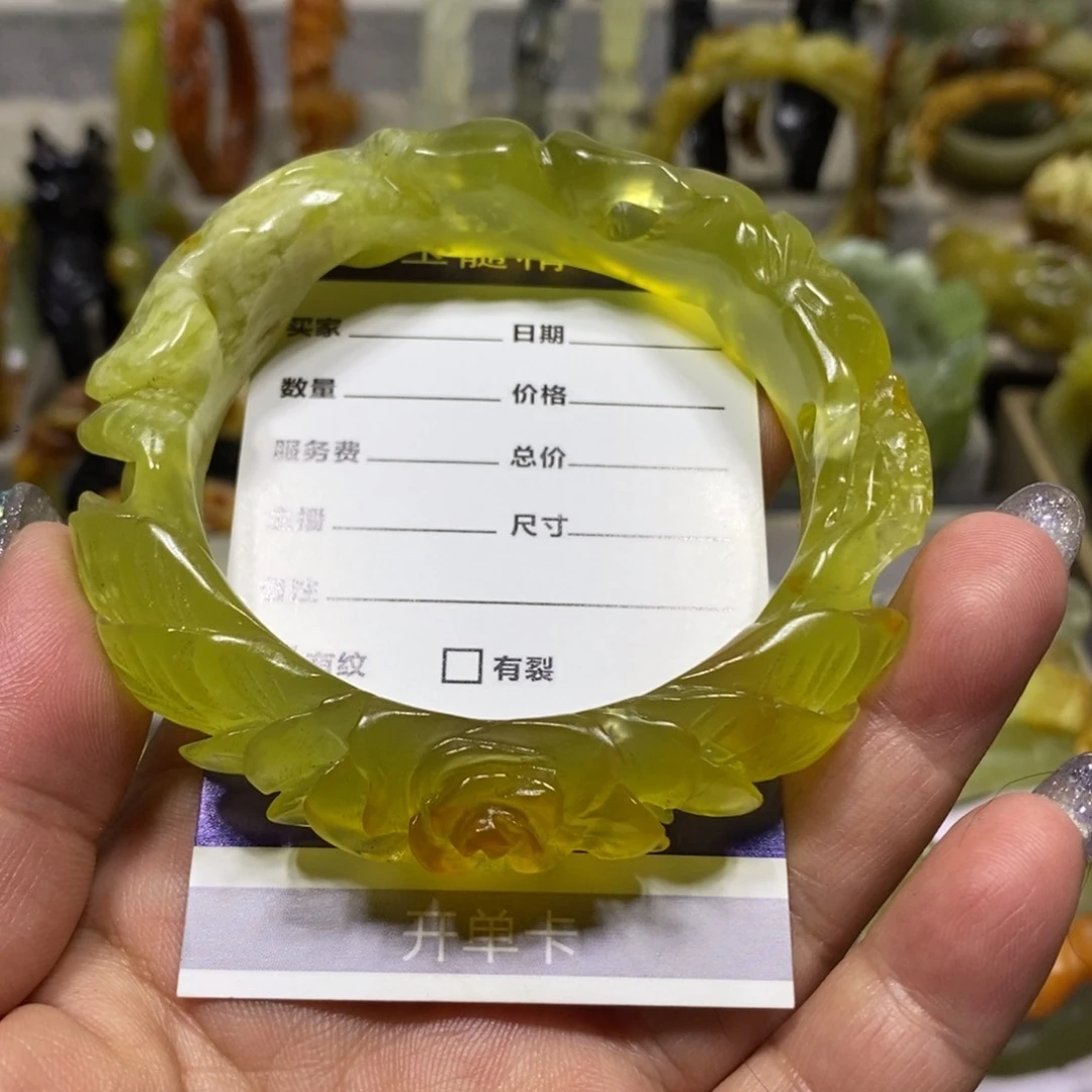 【闪购商品】蛇纹石玉手镯未镶嵌椰***?