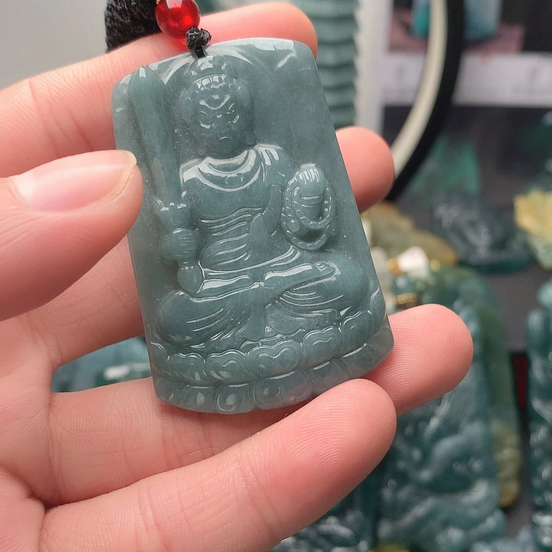 翡翠未镶嵌颈饰无