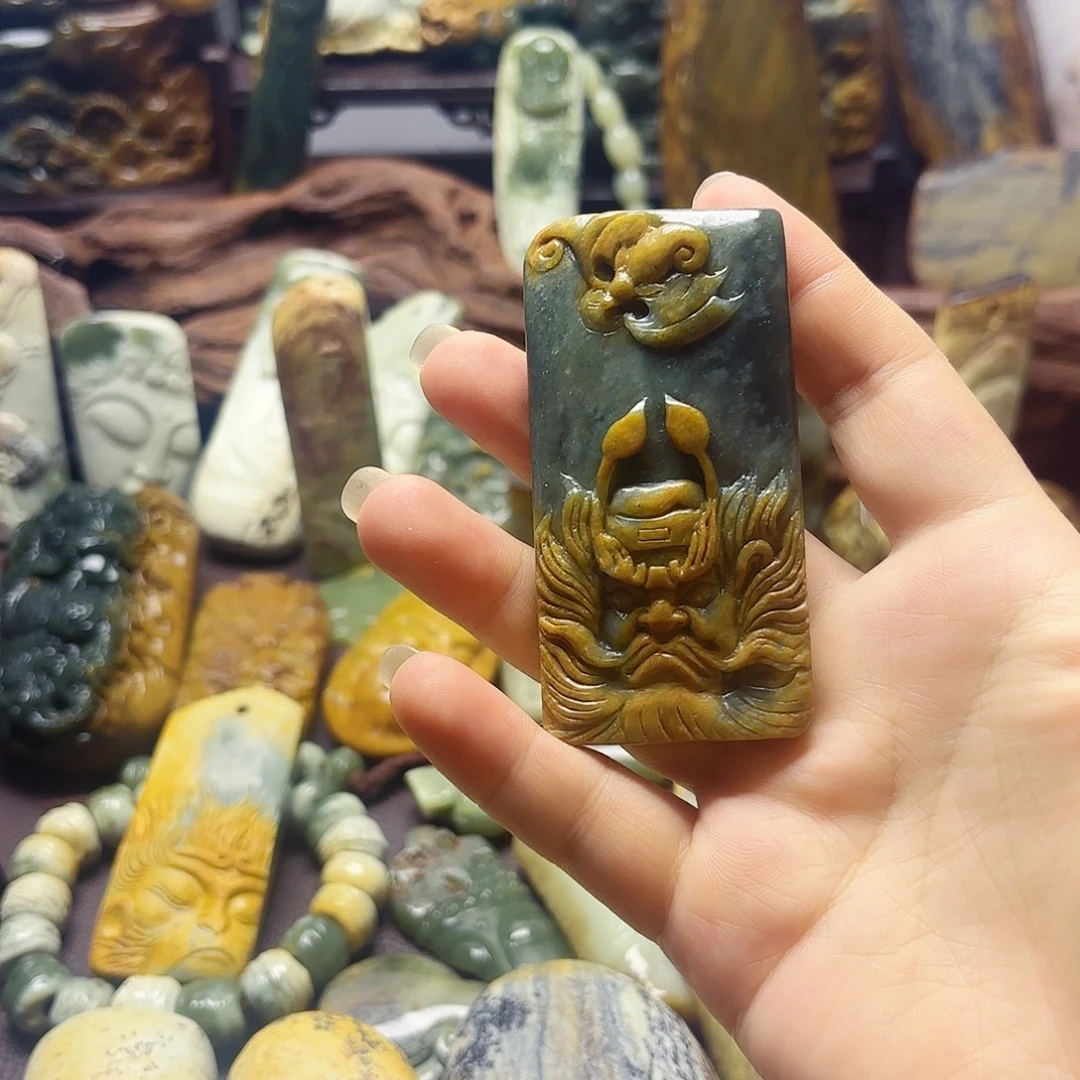 岫岩河磨玉（透闪石质玉）未镶嵌挂件